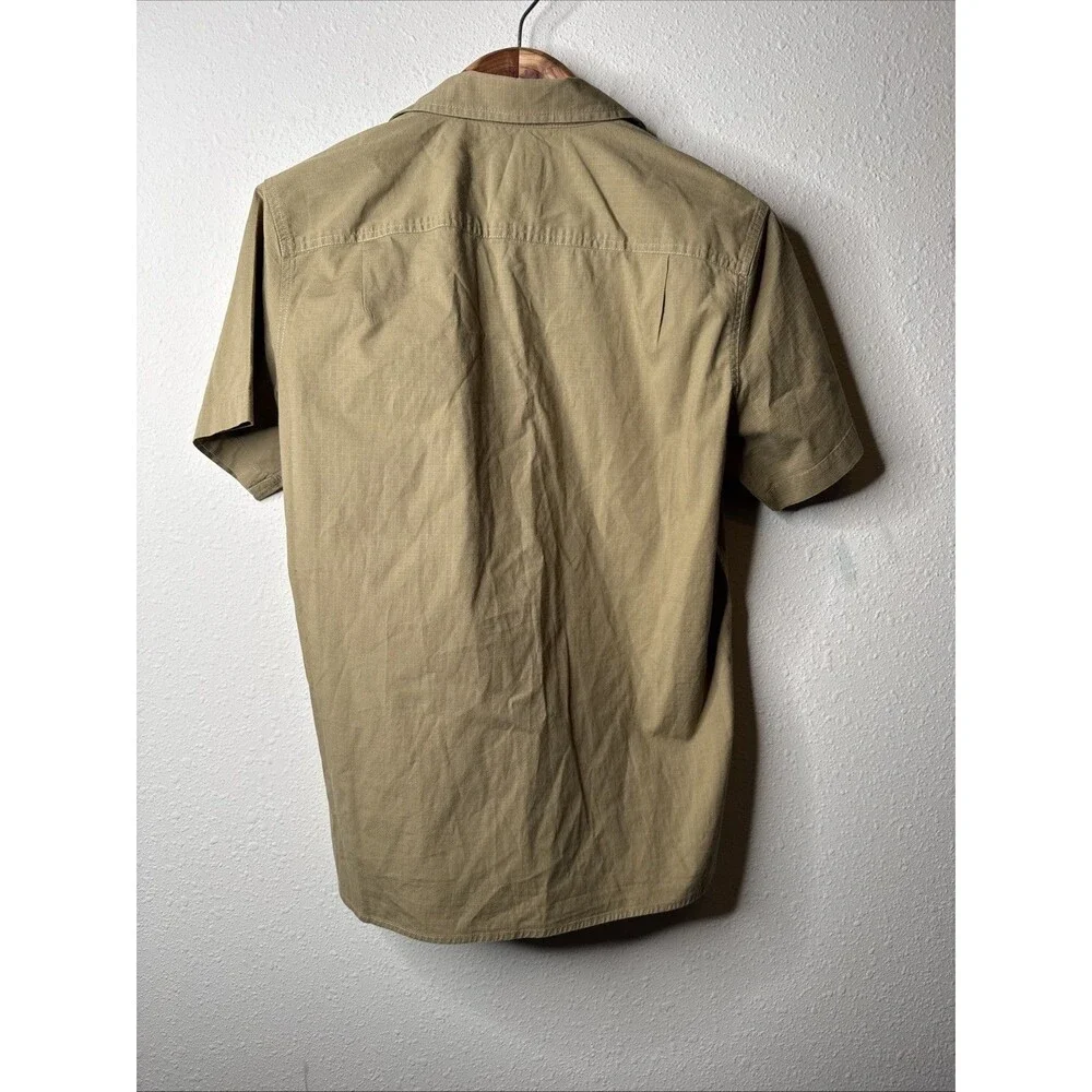 The North Face Mens Medium Short Sleeve Ripstop Button Up  Shirt, Camel Tan